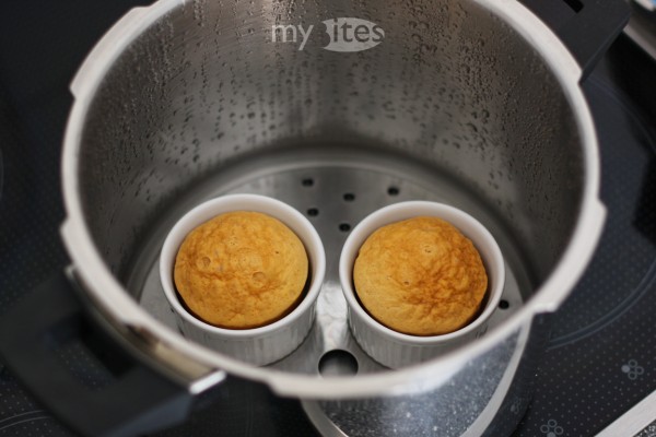 Egg Yolk "Bread" in the Pressure Cooker